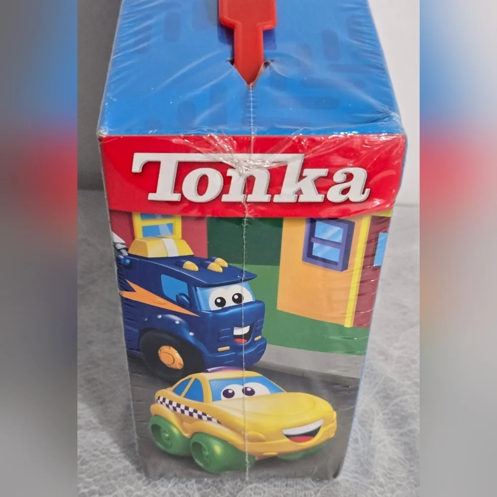 Tonka Truck Plush With 6 Books 3 Years & Up Learning Toys Hasbro